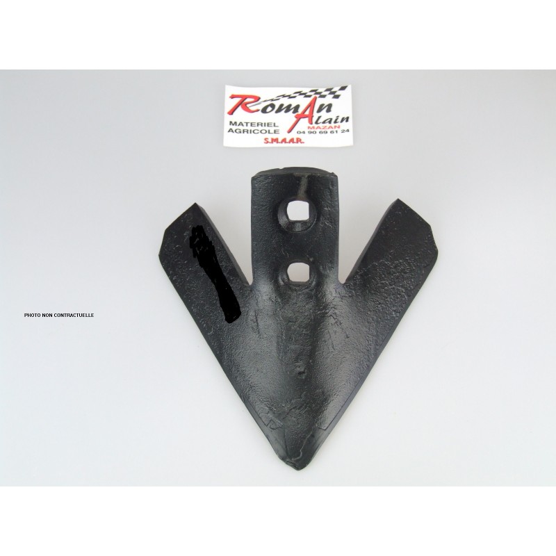 SOC TRIANGULAIRE 250X6 EA45 CP3002V