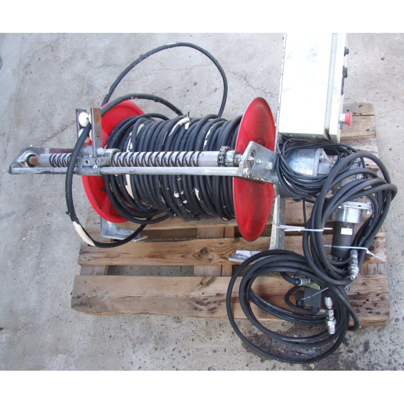 ENROULEUR HYDRAULIQUE AVEC OMMANDE ELECTRIQUE ENROULEUR HYDRAULIQUE AVEC OMMANDE ELECTRIQUE