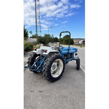 TRACTEUR FORD 3910 2RM ARC