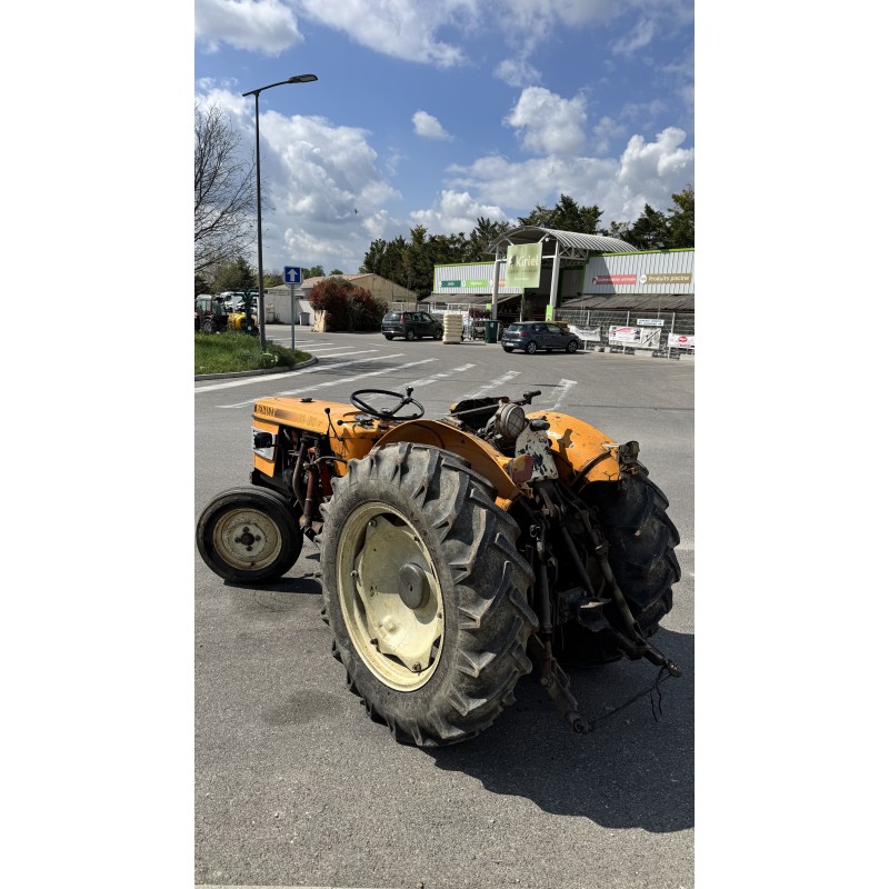 tracteur Renault 32 60 tracteur Renault 32 60